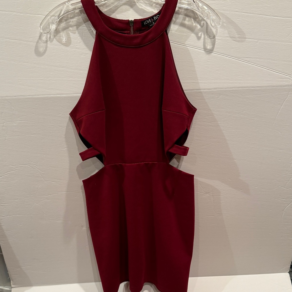 Love & Love Maroon Dark Red Mini Dress Size Medium Cut Out Side